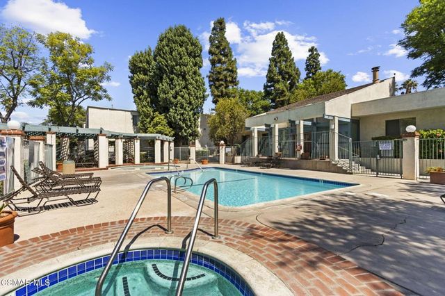 5700 Etiwanda Avenue 248, Tarzana, CA 91356