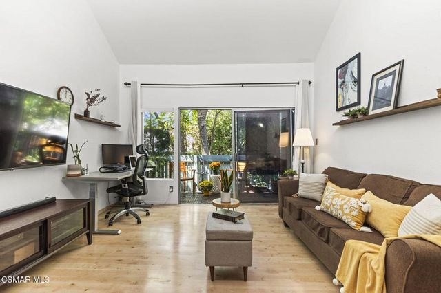 5700 Etiwanda Avenue 248, Tarzana, CA 91356