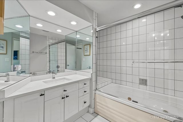 680 N Green Street 605, Chicago, IL 60642