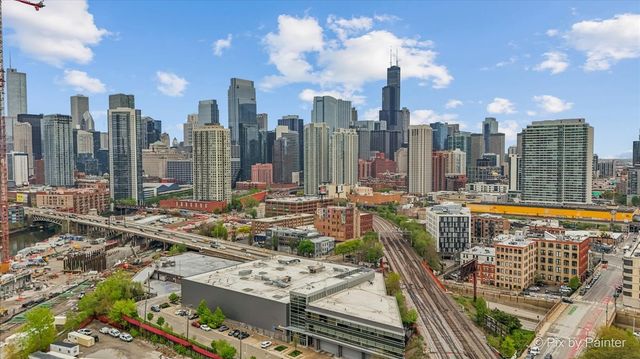 680 N Green Street 605, Chicago, IL 60642