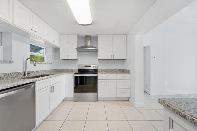 107 Fernandina Street, Fort Pierce, FL 34949