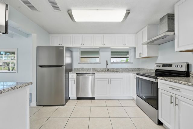 107 Fernandina Street, Fort Pierce, FL 34949