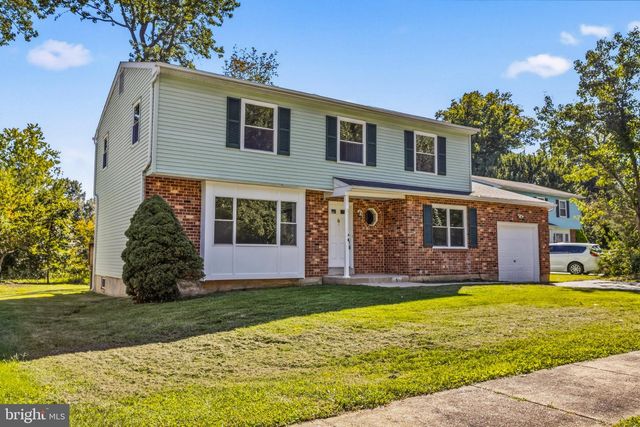 5 FIRETHORN CT, Newark, DE 19711