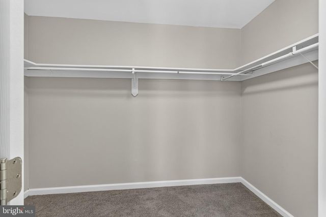 5 FIRETHORN CT, Newark, DE 19711