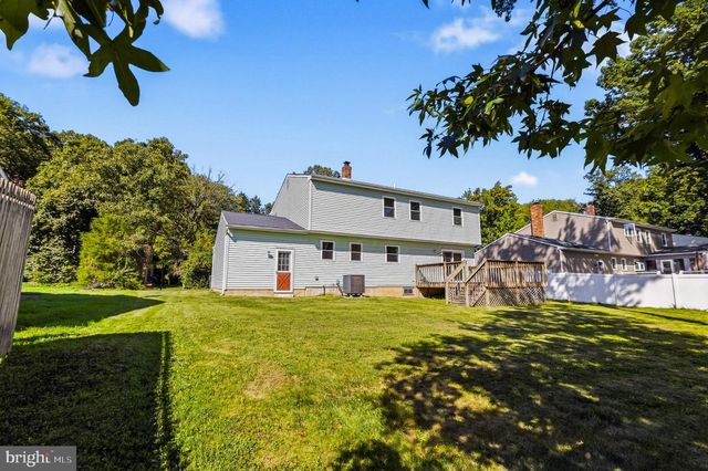 5 FIRETHORN CT, Newark, DE 19711