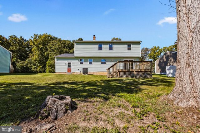 5 FIRETHORN CT, Newark, DE 19711