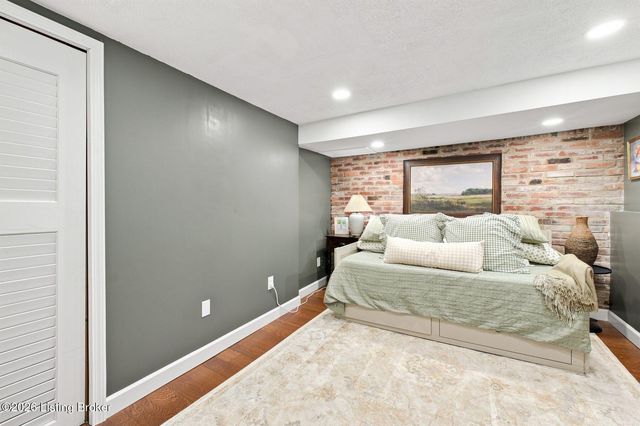 2609 Whittier Ave, Louisville, KY 40205