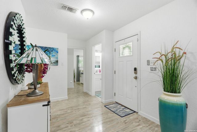 6607 CLOVERBEND ST, San Antonio, TX 78238