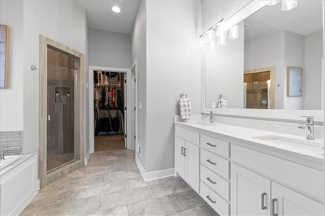 25404 W 146 Street, Olathe, KS 66061