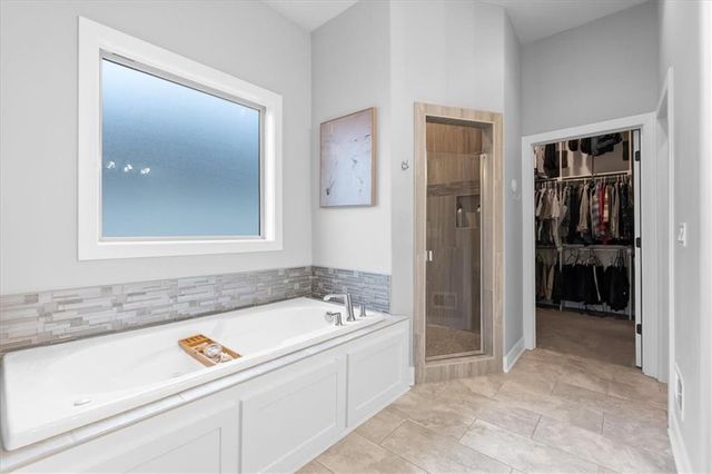 25404 W 146 Street, Olathe, KS 66061