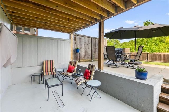 25404 W 146 Street, Olathe, KS 66061