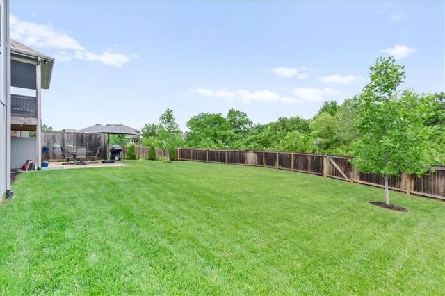 25404 W 146 Street, Olathe, KS 66061