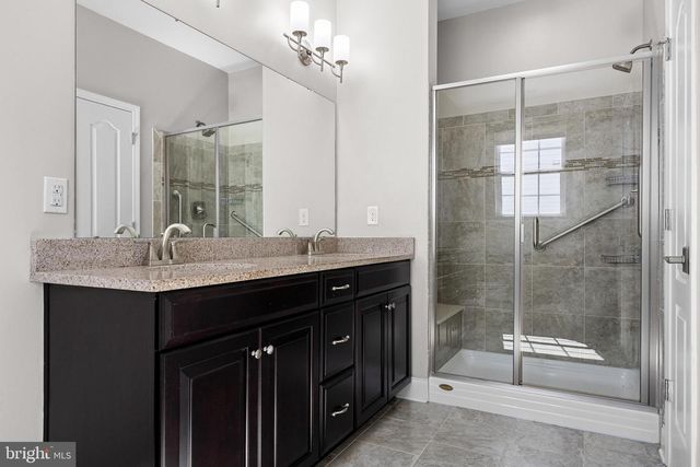 3 MONTCLAIRE RD, Medford, NJ 08055