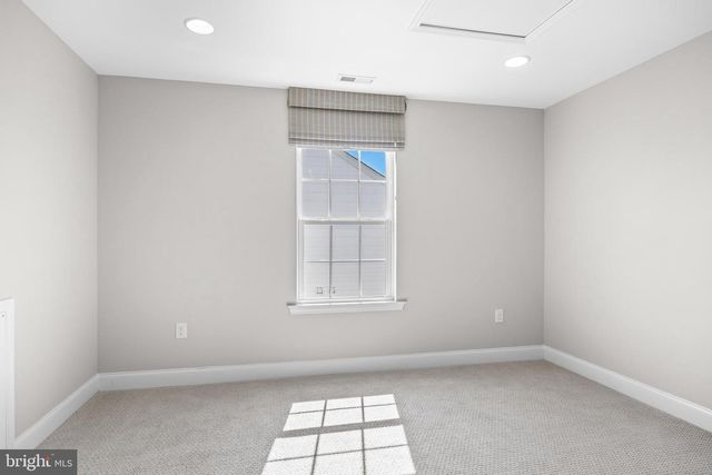 3 MONTCLAIRE RD, Medford, NJ 08055