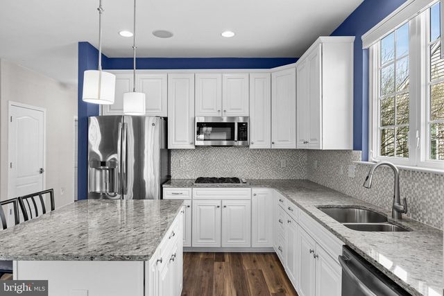3 MONTCLAIRE RD, Medford, NJ 08055