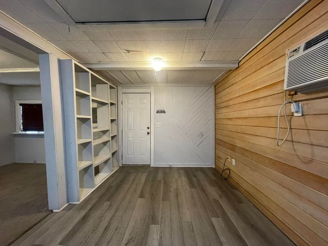 909 A Mapoles Street, Crestview, FL 32536