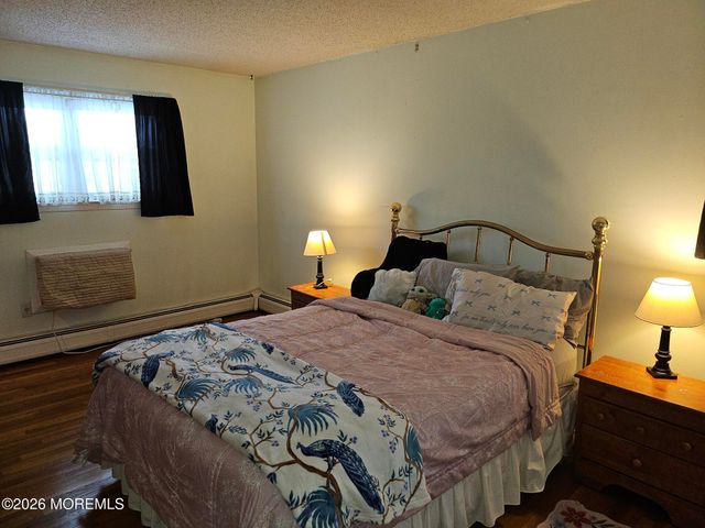 40 Wharfside Drive, Monmouth Beach, NJ 07750