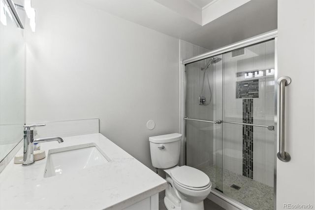 695 S Alton Way 5A, Denver, CO 80247