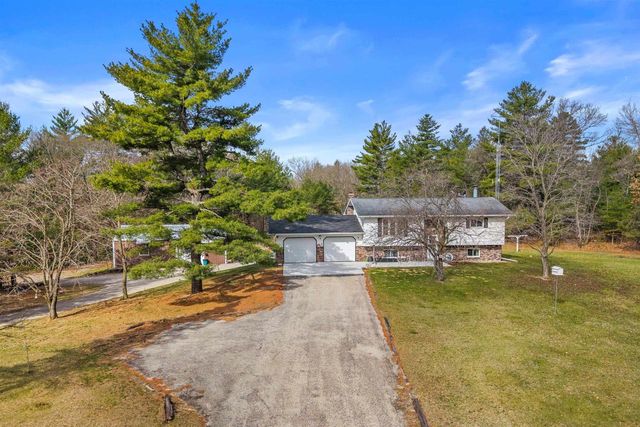 1211 18th Drive, Arkdale, WI 54613