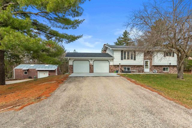 1211 18th Drive, Arkdale, WI 54613