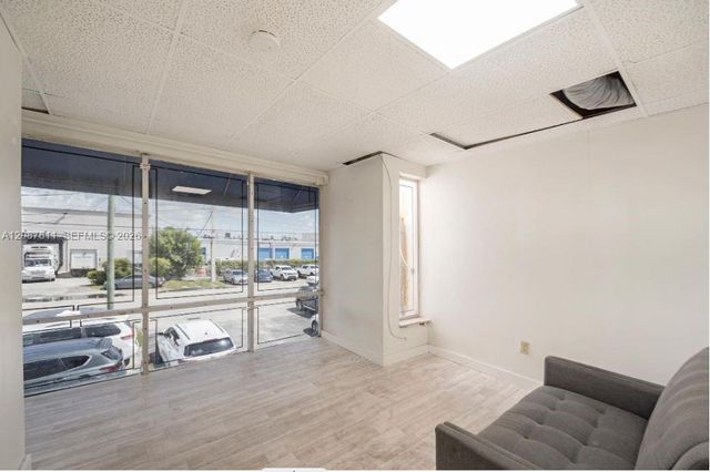 7250 NW 41st Street, Miami, FL 33166