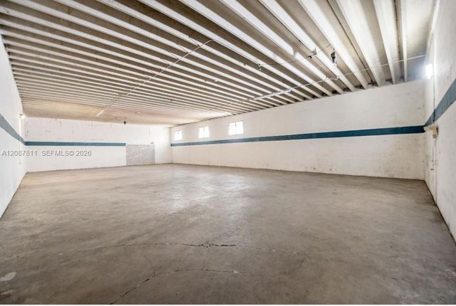 7250 NW 41st Street, Miami, FL 33166