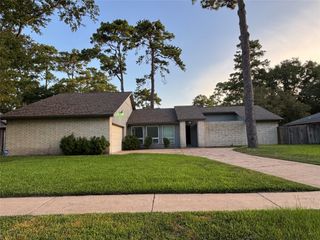 12614 Campos Drive, Houston, TX 77065