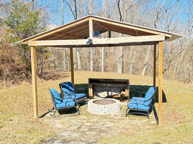 8209 KY-11, Green Road, KY 40946