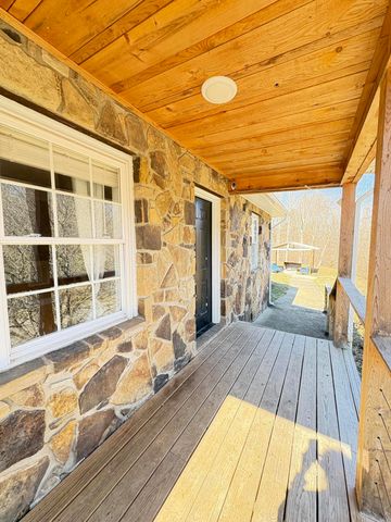 8209 KY-11, Green Road, KY 40946