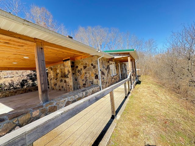 8209 KY-11, Green Road, KY 40946