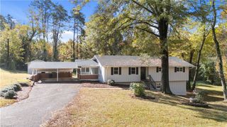 5712 Tomahawk Road, Winston-salem, NC 27106