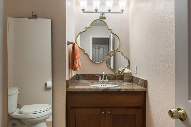 632 Hermit Falls Drive SE, Rio Rancho, NM 87124
