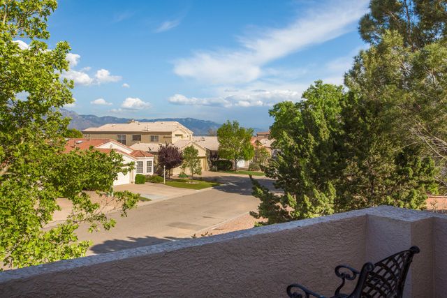 632 Hermit Falls Drive SE, Rio Rancho, NM 87124