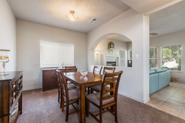 632 Hermit Falls Drive SE, Rio Rancho, NM 87124