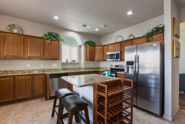 632 Hermit Falls Drive SE, Rio Rancho, NM 87124