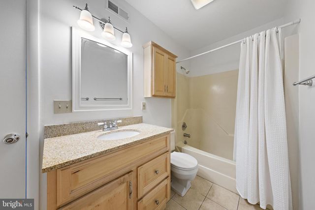 500-UNIT 3 ENGLESIDE AVE, Beach Haven, NJ 08008