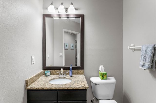 10121 KINGSBRIDGE AVENUE, Tampa, FL 33626