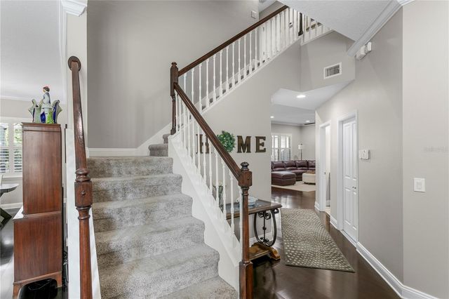 10121 KINGSBRIDGE AVENUE, Tampa, FL 33626