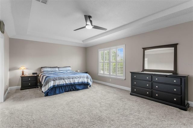 10121 KINGSBRIDGE AVENUE, Tampa, FL 33626