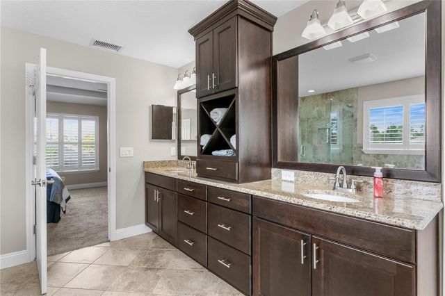 10121 KINGSBRIDGE AVENUE, Tampa, FL 33626