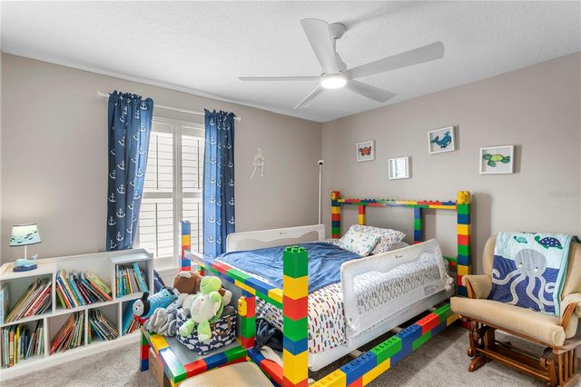 10121 KINGSBRIDGE AVENUE, Tampa, FL 33626