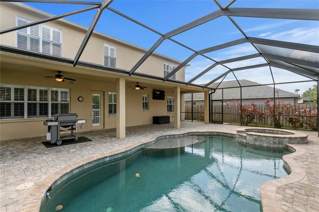 10121 KINGSBRIDGE AVENUE, Tampa, FL 33626