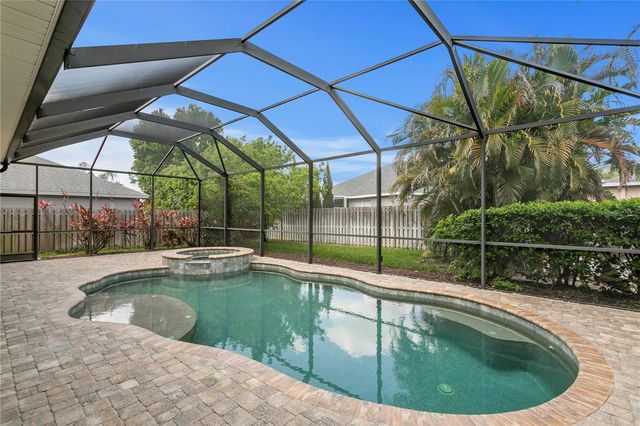 10121 KINGSBRIDGE AVENUE, Tampa, FL 33626