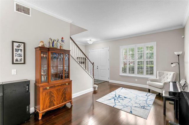 10121 KINGSBRIDGE AVENUE, Tampa, FL 33626