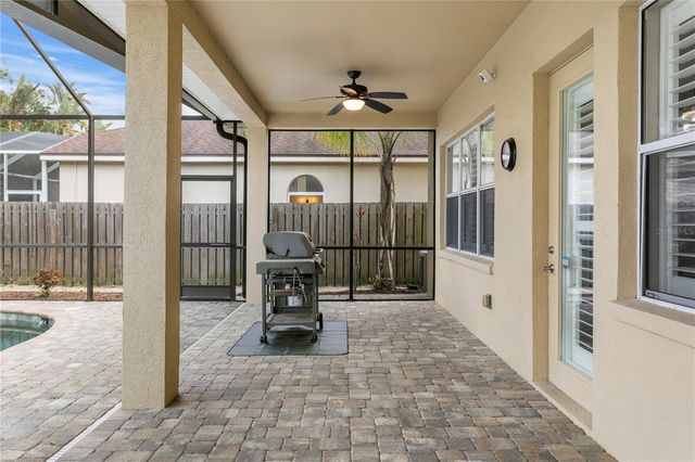 10121 KINGSBRIDGE AVENUE, Tampa, FL 33626