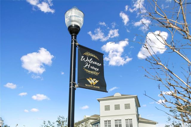 10121 KINGSBRIDGE AVENUE, Tampa, FL 33626