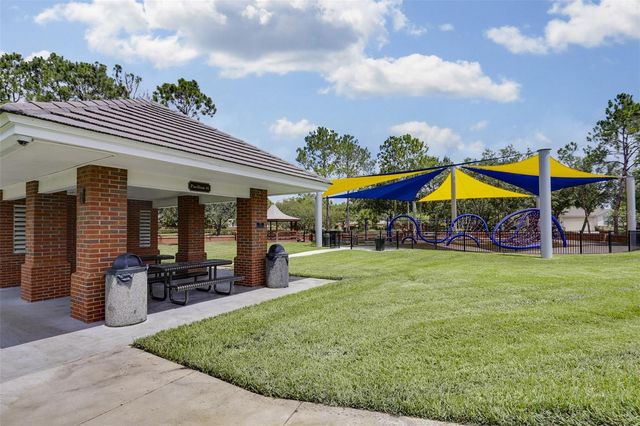 10121 KINGSBRIDGE AVENUE, Tampa, FL 33626