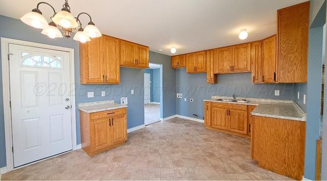 3007 Ridgemere Boulevard, Amarillo, TX 79107