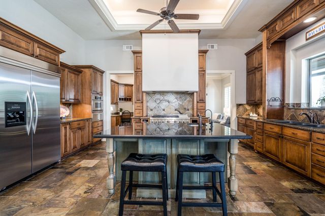 22911 Barrister Creek Drive, Tomball, TX 77377