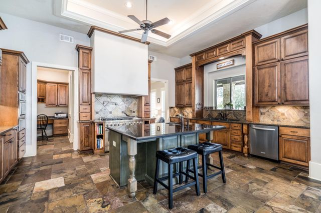 22911 Barrister Creek Drive, Tomball, TX 77377